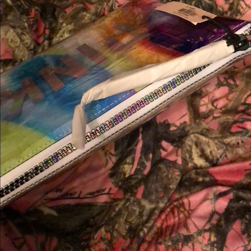 Makeup bag - Picture 3 of 3